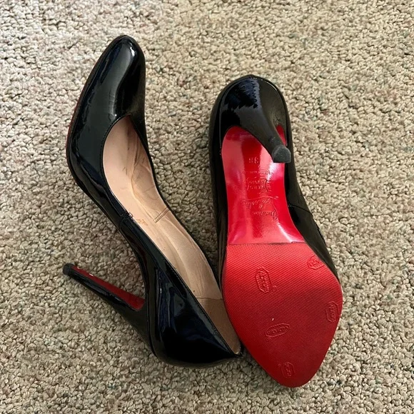 Louboutin Almond Toe Pumps Heels
